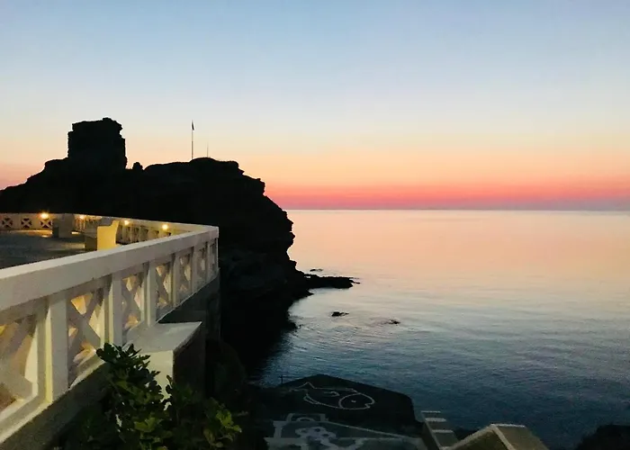 The White House 1 Ándros