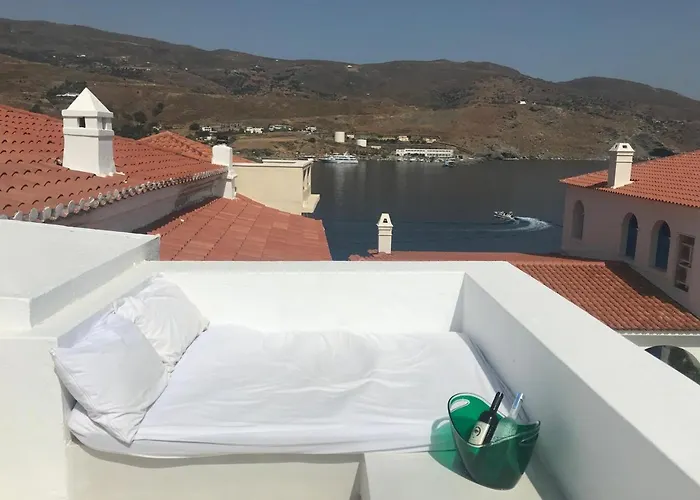 The White House 1 Hébergement de vacances *