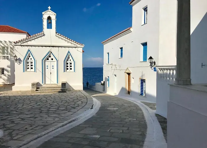 The White House 1 Nyaraló